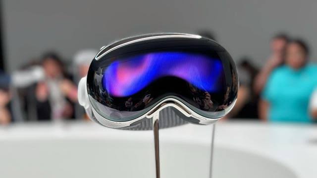 Apple Vision Pro: Membuka Era Baru dalam Komputasi Spasial dan Reaksi Zuck Tentang Ini